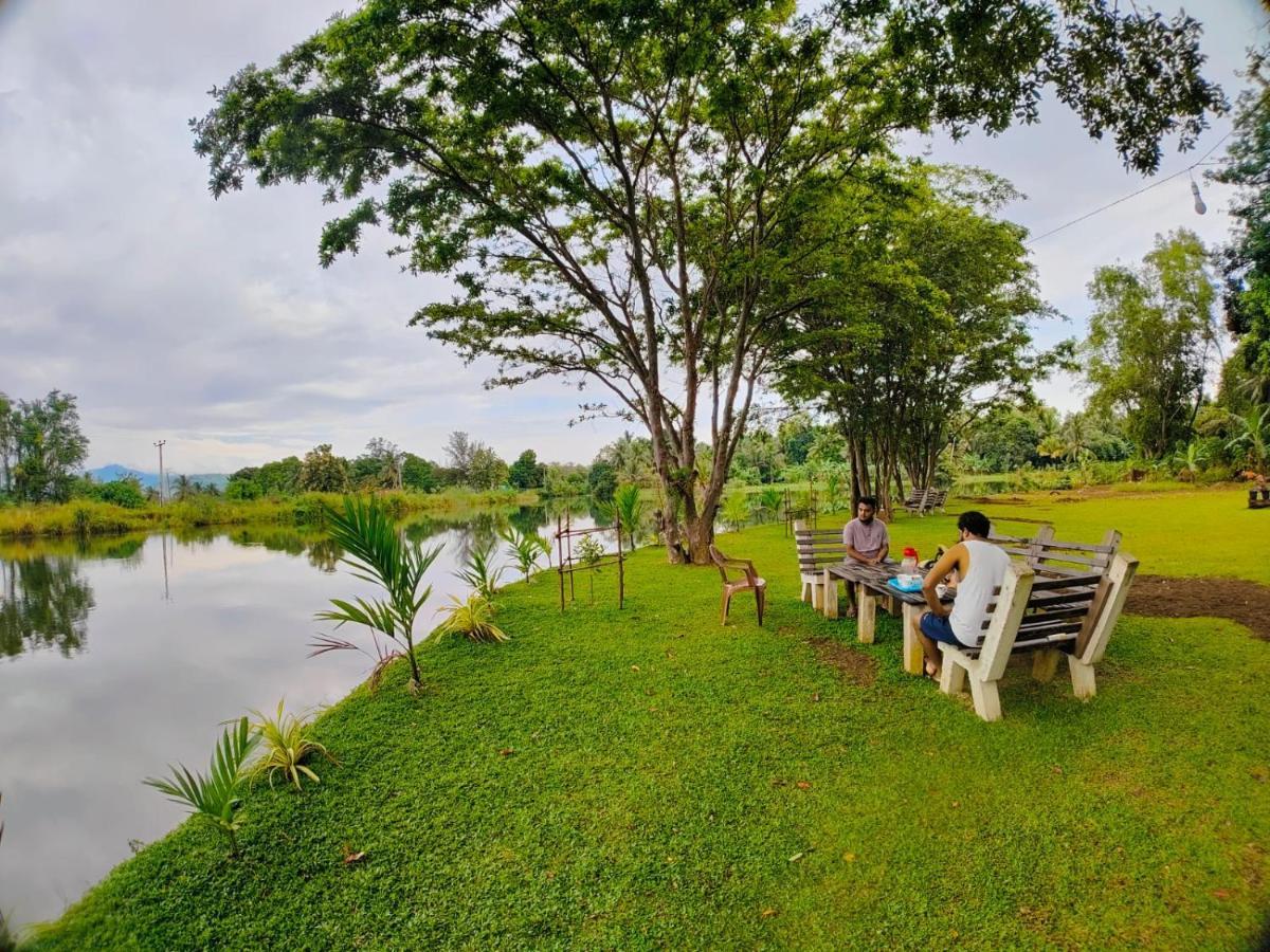 Canal Side Safari Resort 우다왈라웨 외부 사진